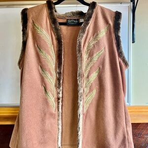 Bob Mackie Wearable Art Brown Fleece Faux Fur Trim Embroidered Vest Size 1X